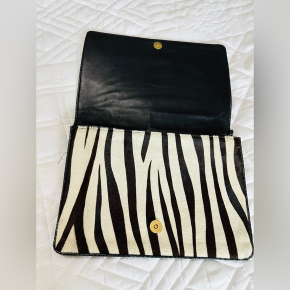 Susan Bennis Warren Edwards Genuine Calf Hair Leather Zebra Print Clutch - Picture 6 of 9